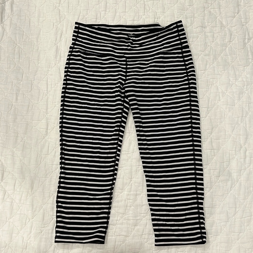 Athleta women’s cropped legging